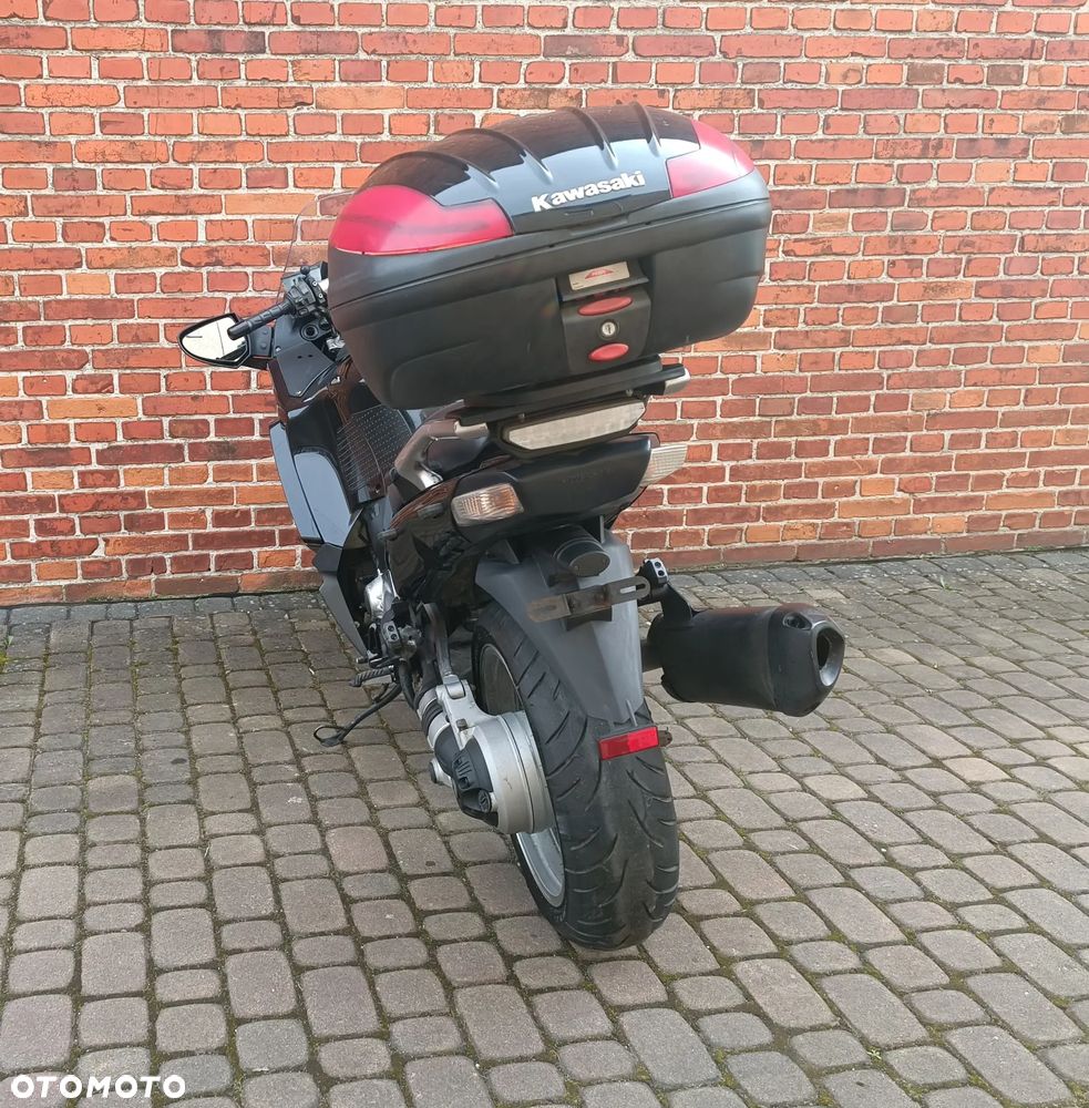 Kawasaki GTR - 6