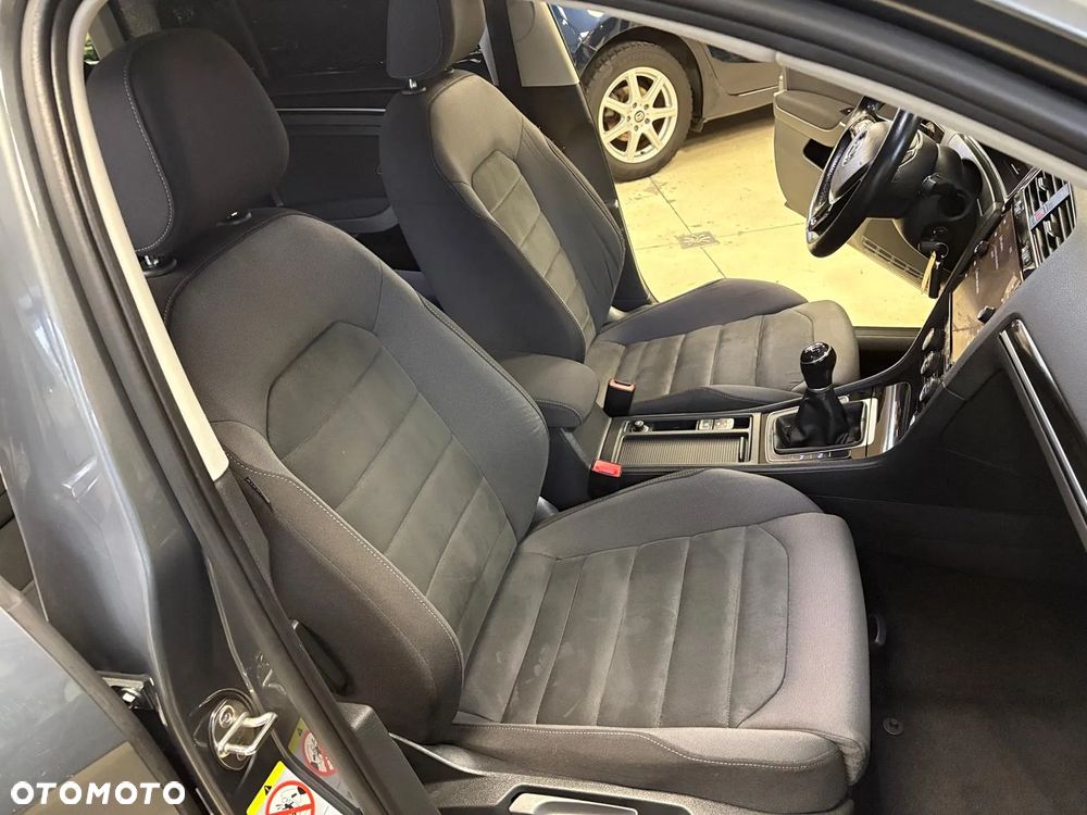 Volkswagen Golf 1.6 TDI (BlueMotion Technology) Comfortline - 26