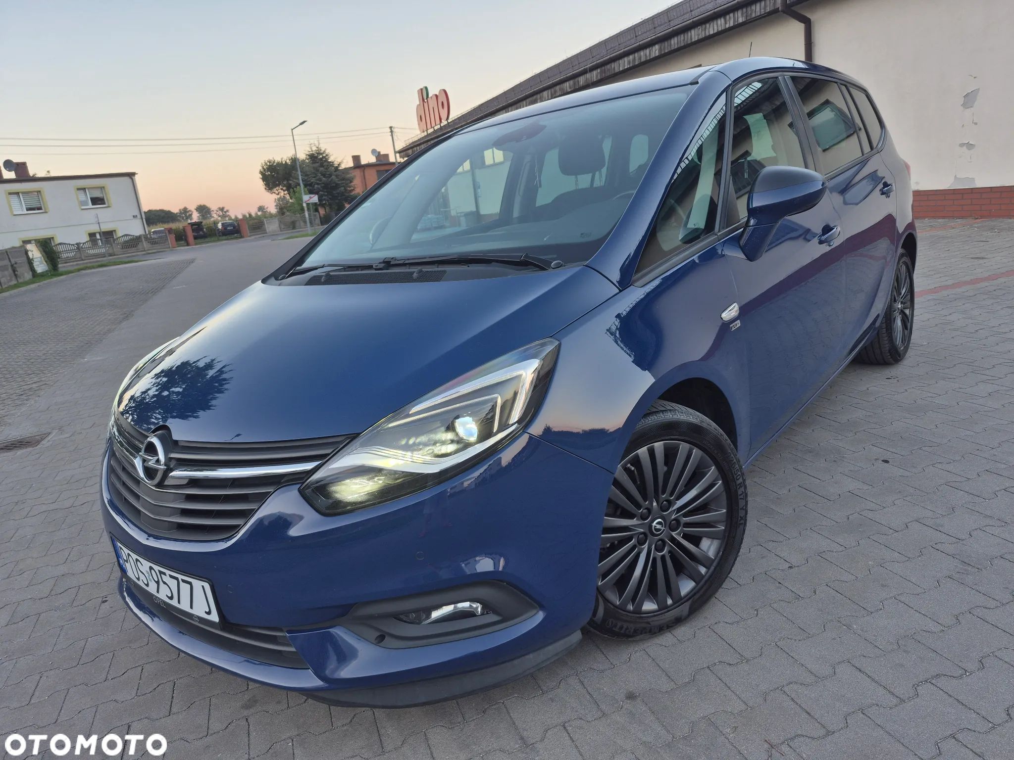 Opel Zafira 2.0 D Automatik 120 Jahre - 1