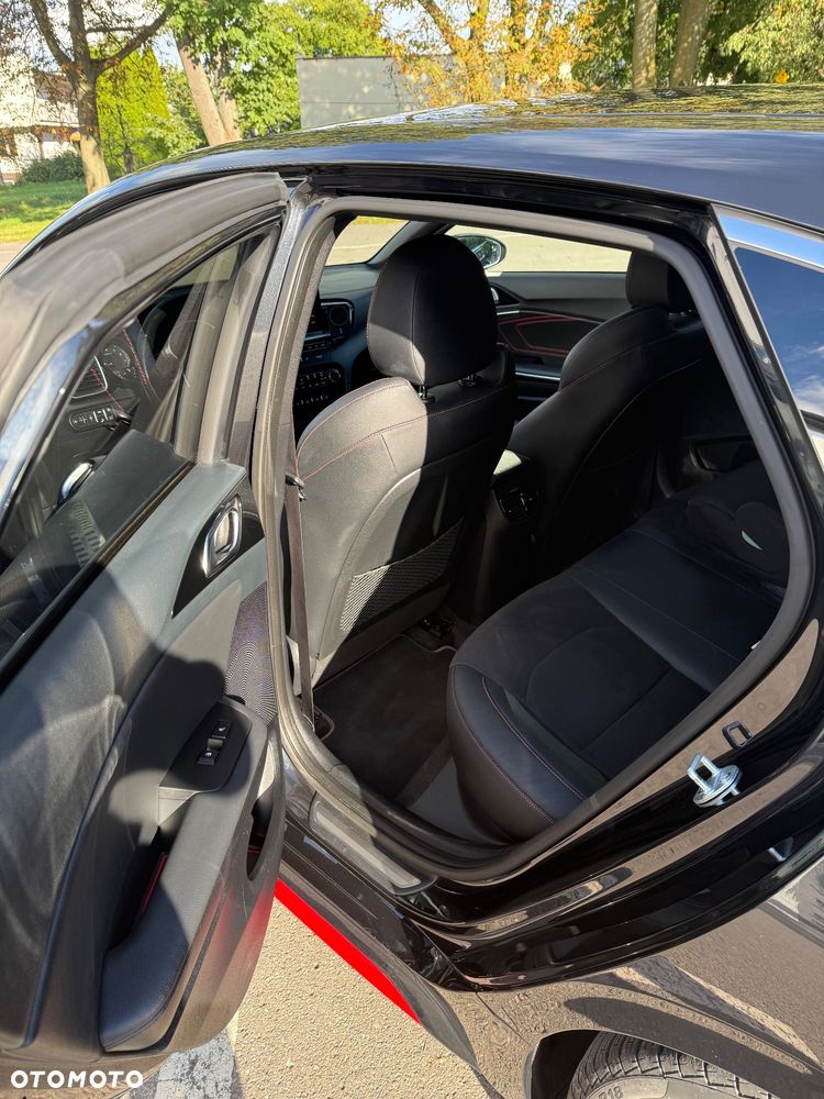 Kia ProCeed 1.6 T-GDI GT DCT - 19