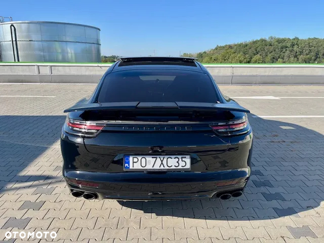 Porsche Panamera GTS GPF - 11