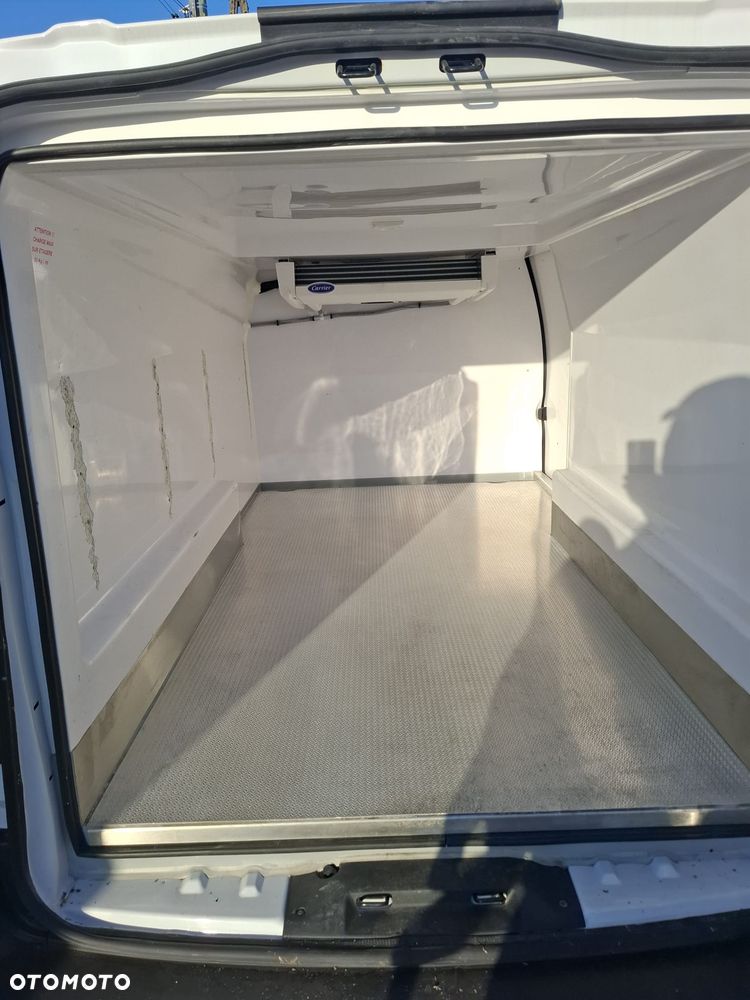 Opel vivaro chłodnia mroźnia carrier xarios 200 -20 °c izoterma stan jak nowy przebieg 10 kkm - 4