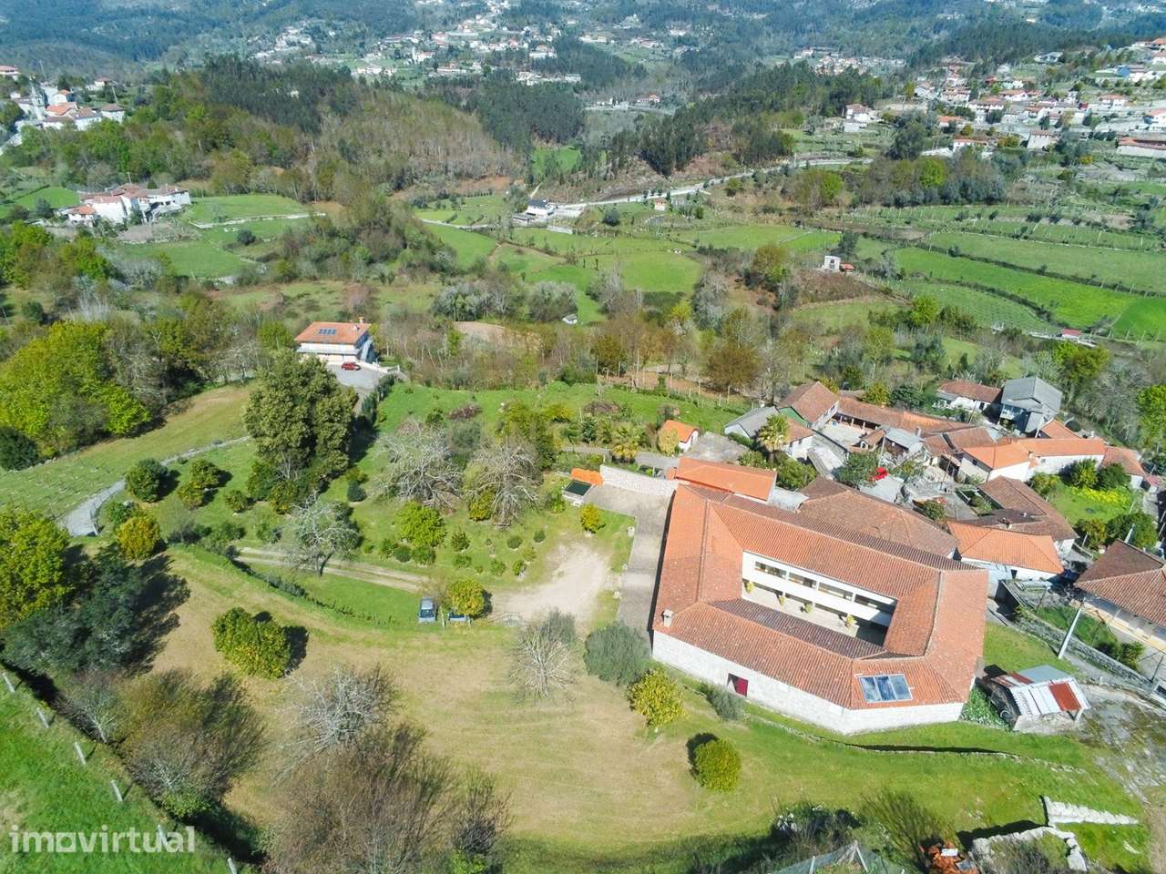 Propriedade com Licença de Empreendimento Turístico na Póvoa de Lanhos - Grande imagem: 5/33