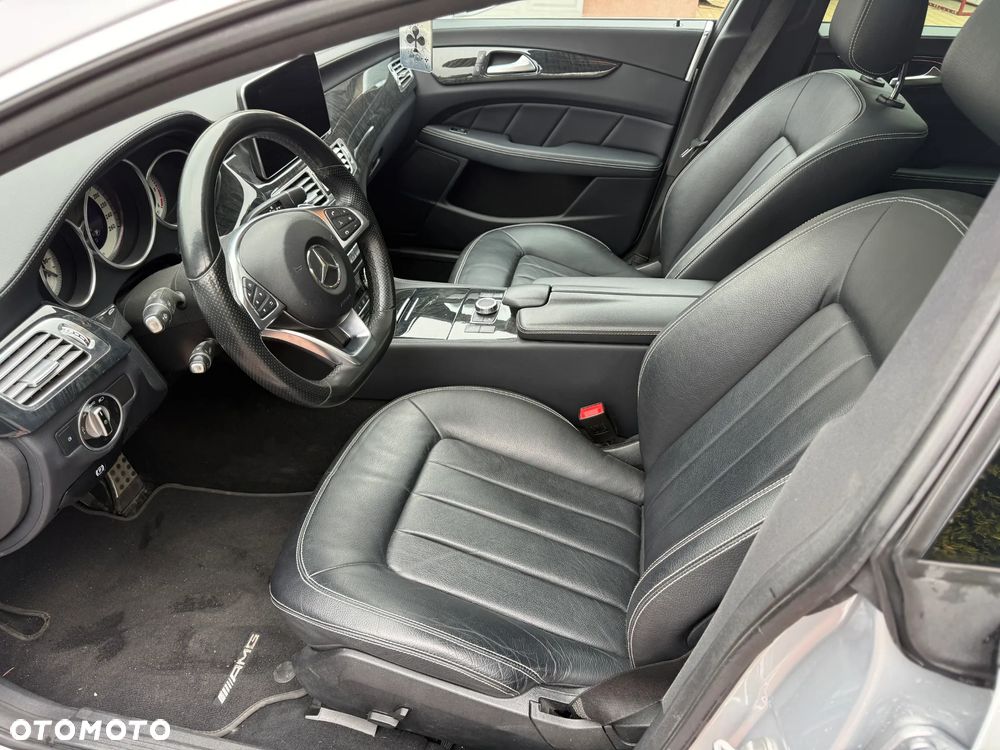 Mercedes-Benz CLS - 11