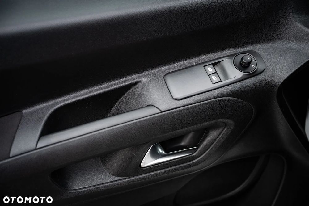 Opel Combo XL 2,3t (bryg.) - 16