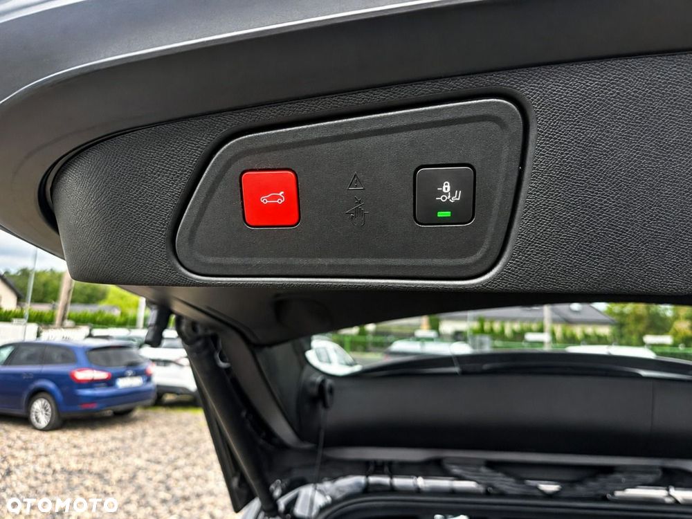 Peugeot 3008 1.6 PureTech Hybrid4 PHEV GT Pack S&S EAT8 - 25