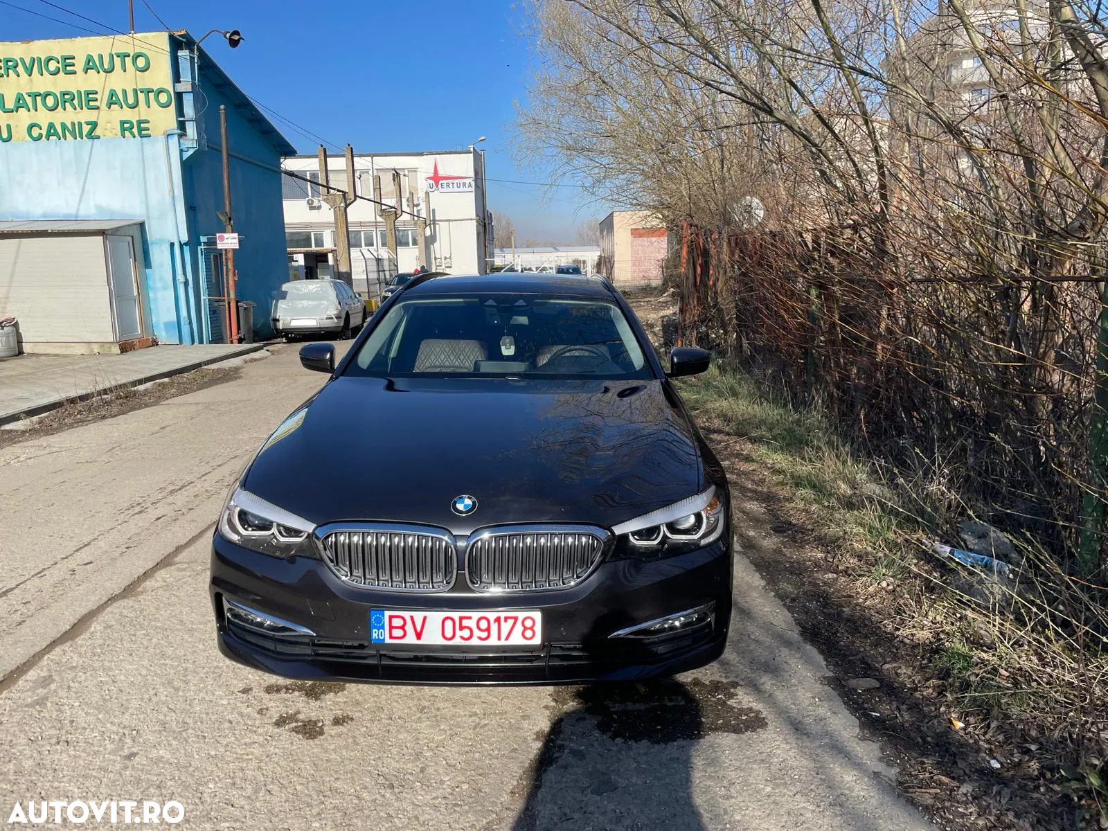 BMW Seria 5 520d Aut. Luxury Line - 3