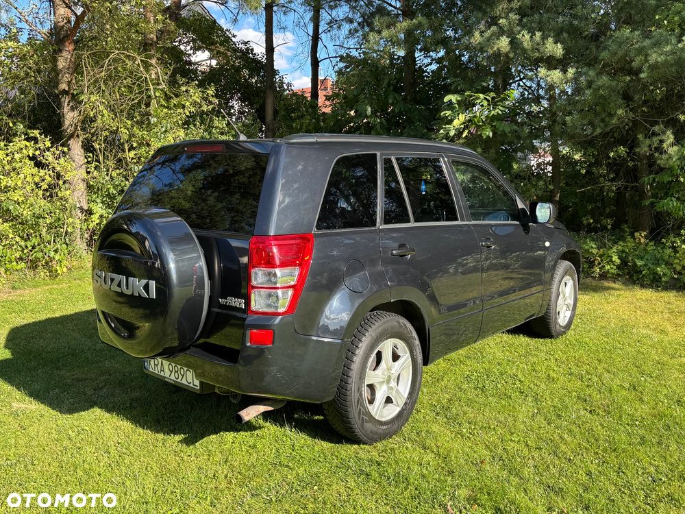Suzuki Grand Vitara 2.0 Comfort Limited - 4