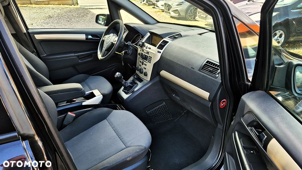 Opel Zafira 1.8 Innovation 110 Jahre - 35