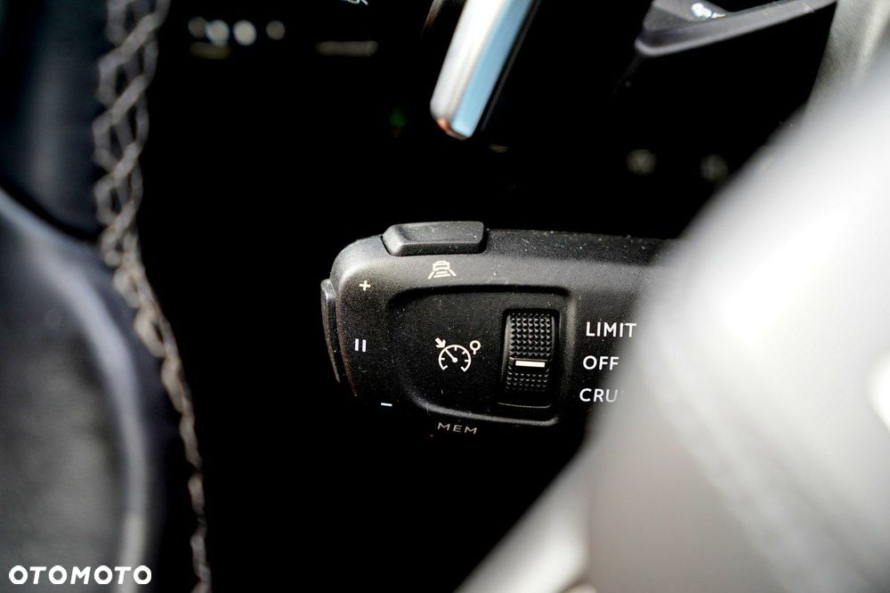 DS Automobiles DS 7 Crossback - 34