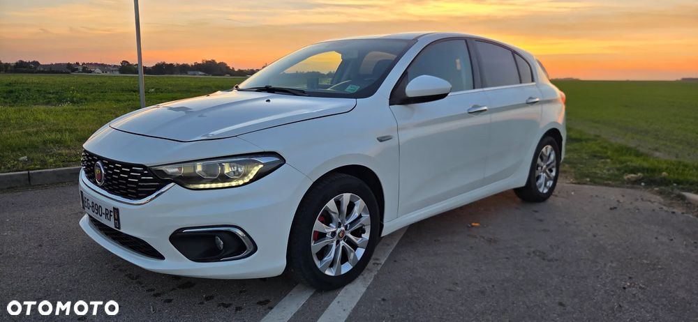 Fiat Tipo 1.4 T-Jet 16v Lounge - 2
