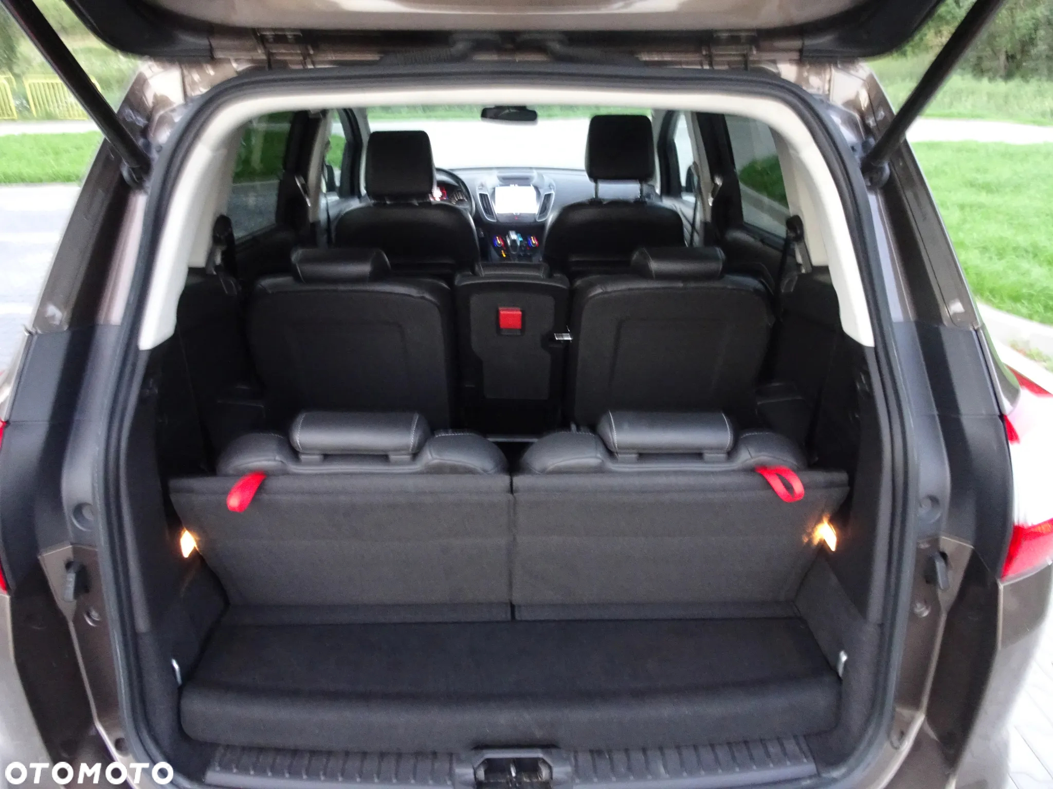 Ford Grand C-MAX 1.5 EcoBoost Start-Stopp-System Titanium - 16