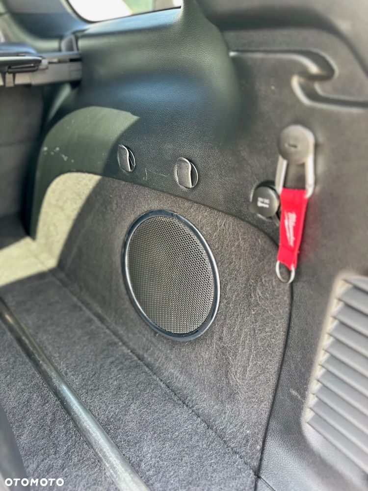 Jeep Grand Cherokee - 17