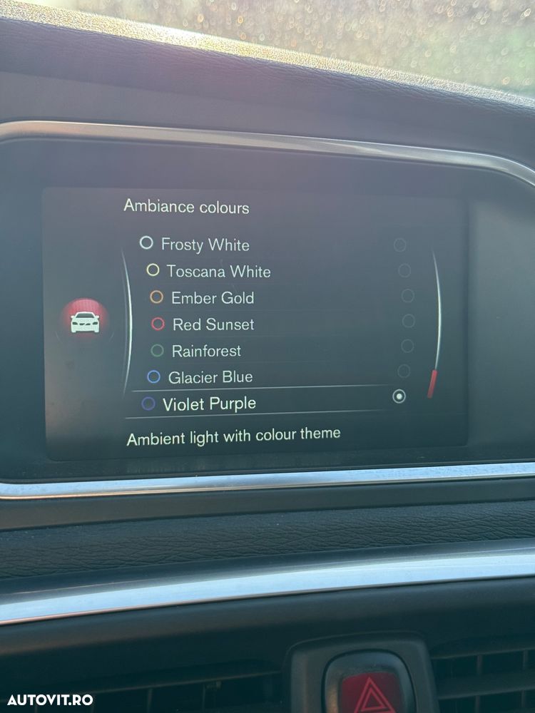 Volvo V40 D2 You - 12