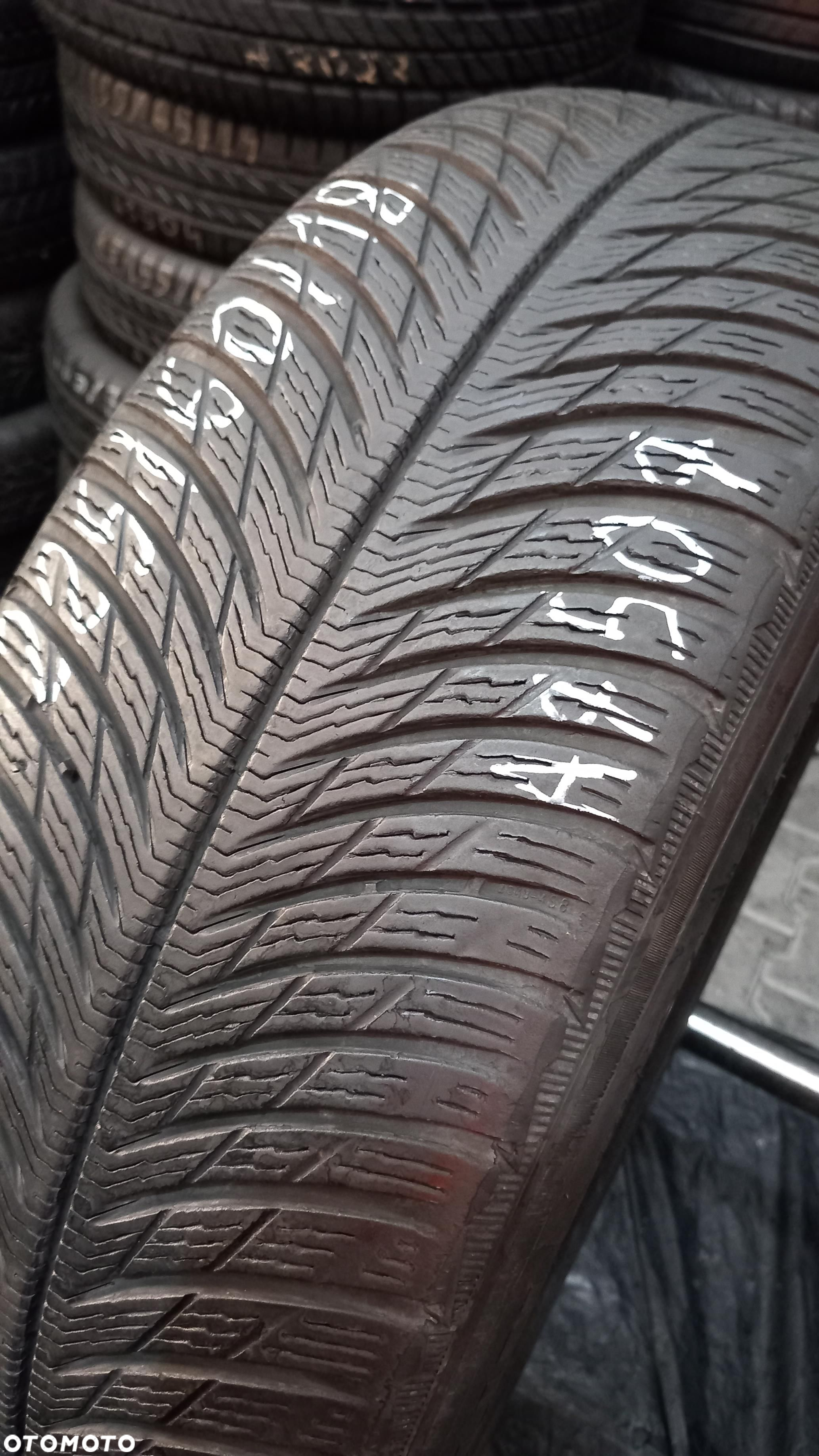 225/60/18 Michelin Pilot Alpin 5 ZP 104H - 2