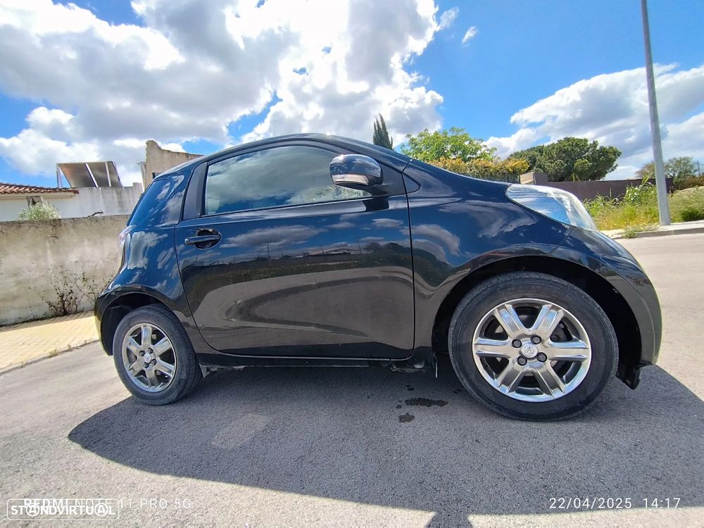 Toyota iQ 1.4 D-4D + - 4