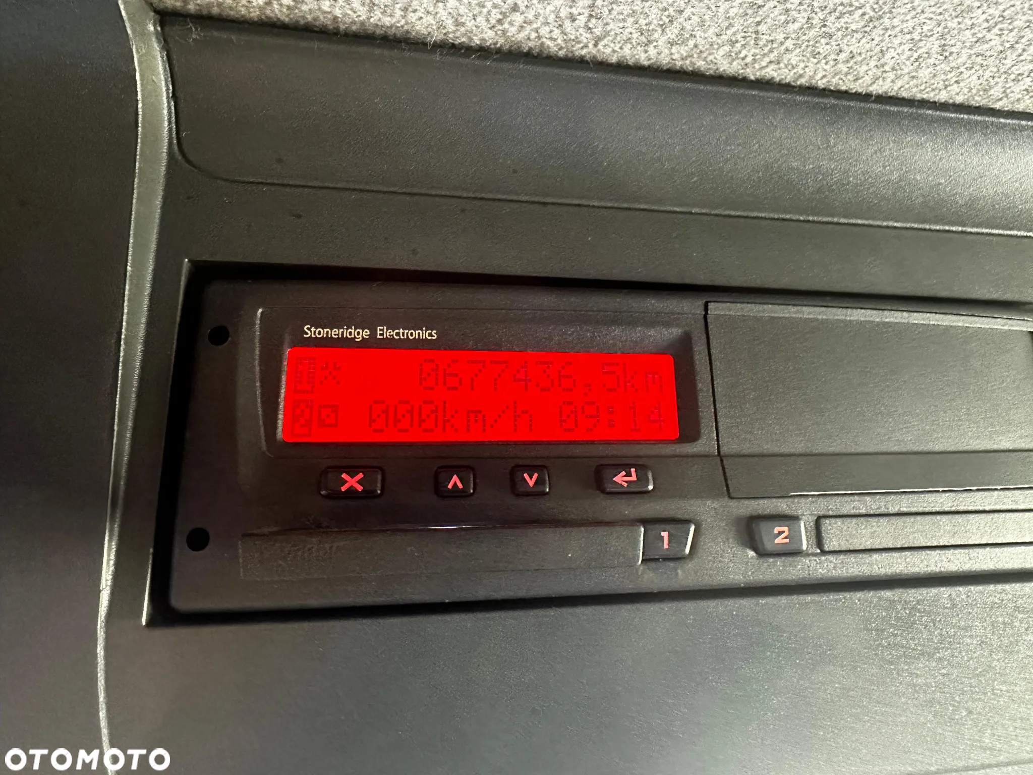 MAN TGL 12.180 4X2 BB - 12