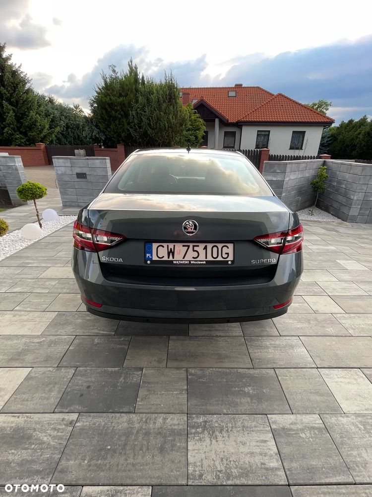 Skoda Superb 2.0 TDI Style DSG - 7