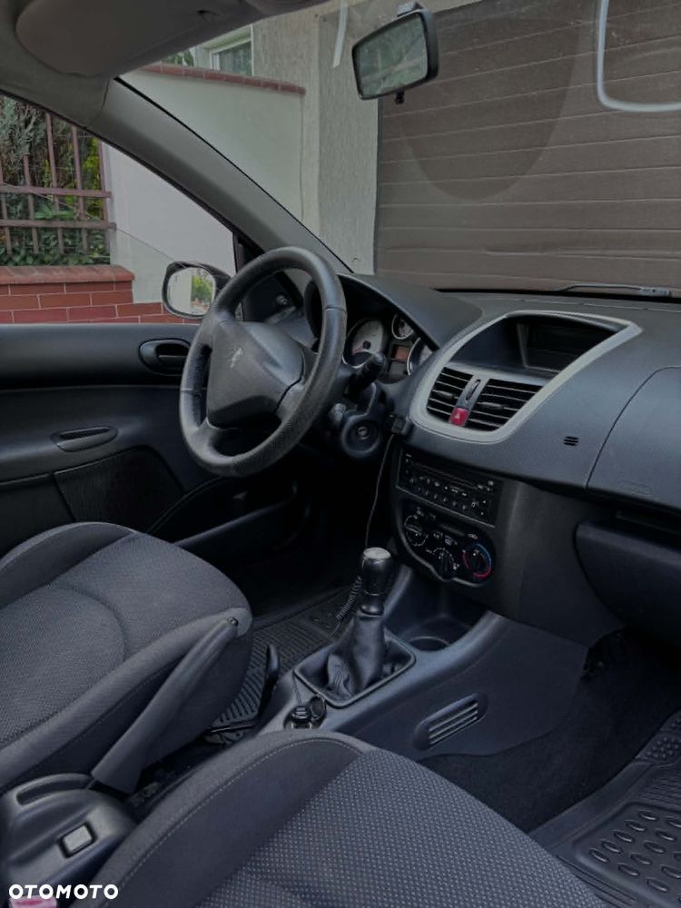 Peugeot 206 plus 75 - 26