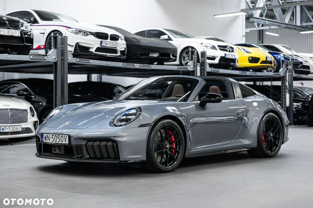 Porsche 911 Targa 4 GTS PDK - 3