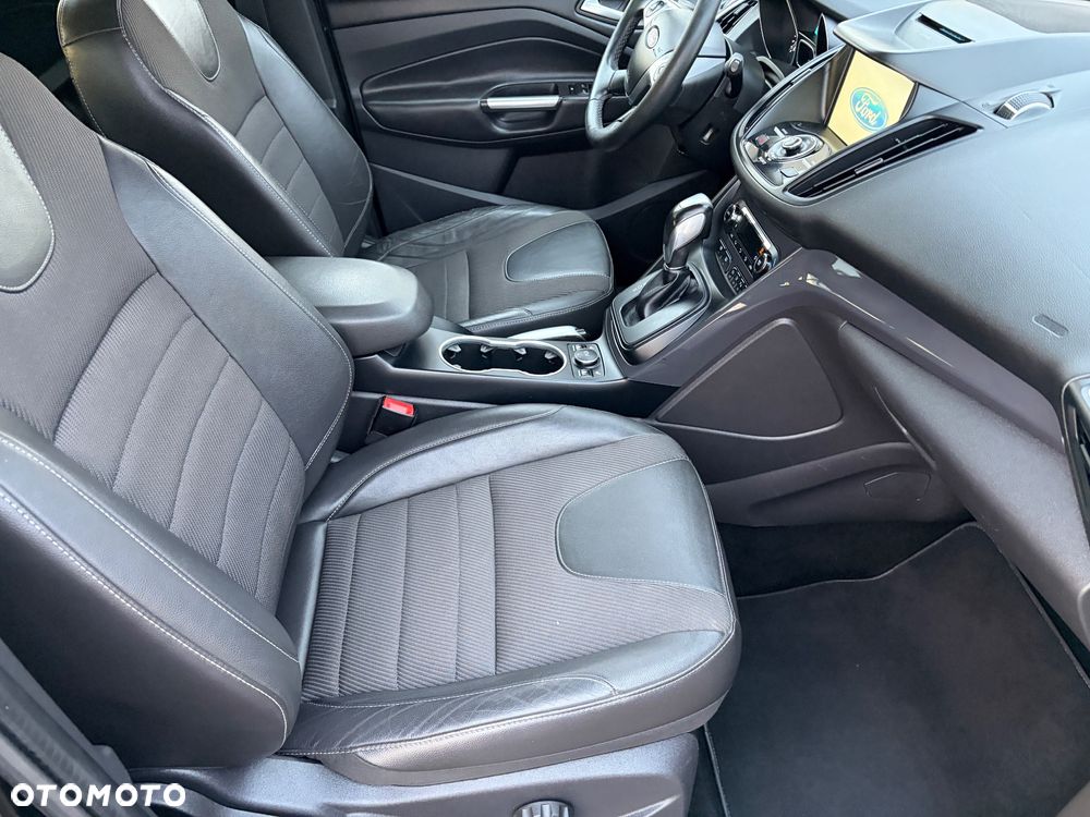 Ford Kuga 2.0 TDCi AWD ST-Line - 29