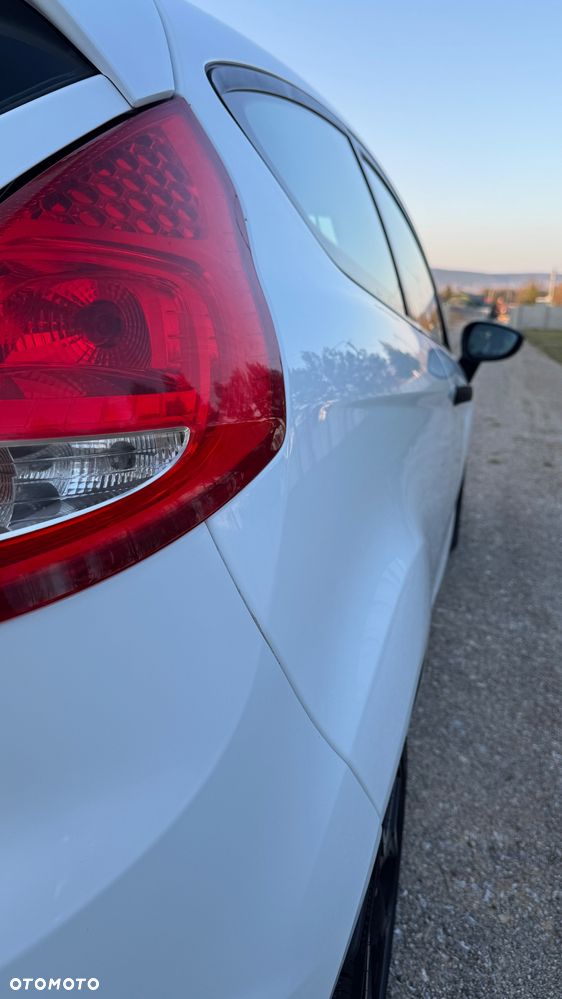 Ford FIESTA - 6