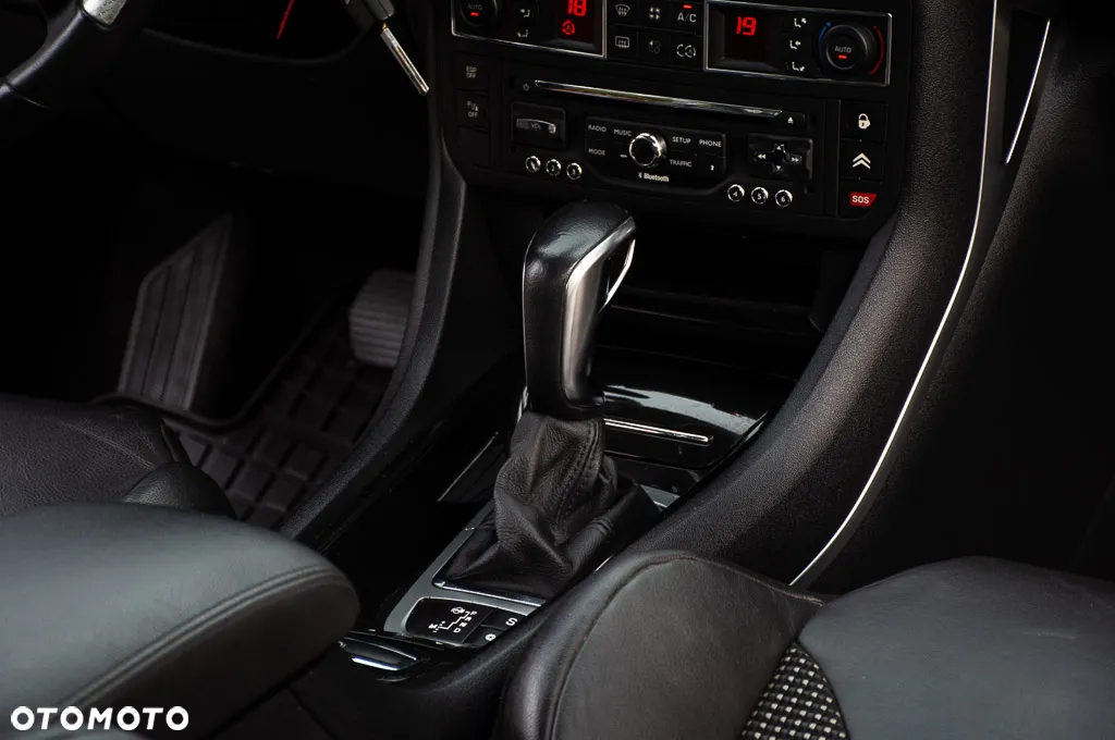 Citroën C5 2.0 HDi Exclusive - 23