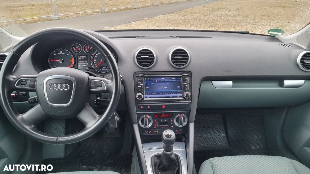 Audi A3 Sportback 2.0 TDI Ambiente - 6