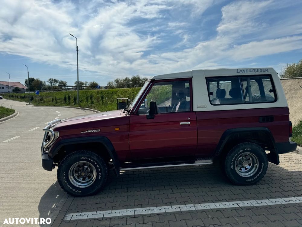 Toyota Land Cruiser - 2