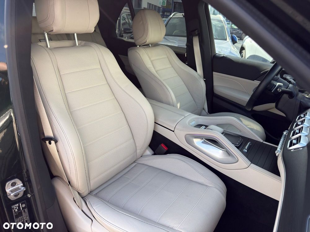 Mercedes-Benz GLE - 29