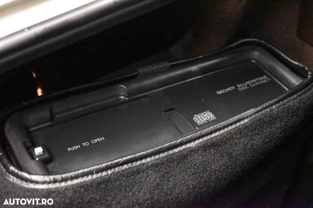 Mercedes-Benz SL - 28