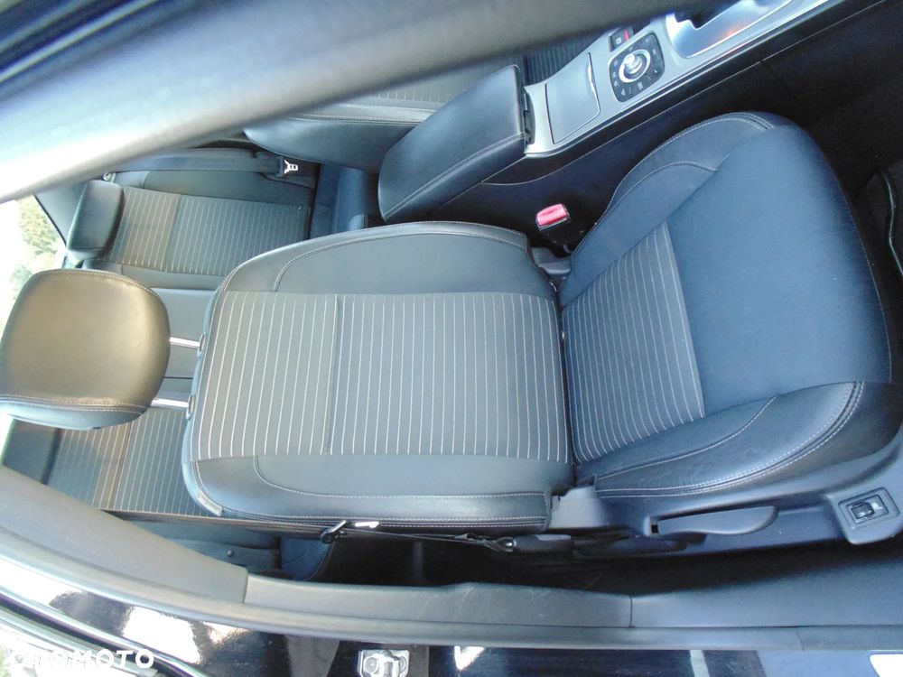 Renault Latitude 2.0 dCi Initiale - 26