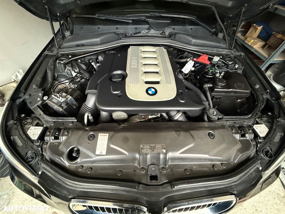 BMW Seria 5 530xd Touring Aut. - 10