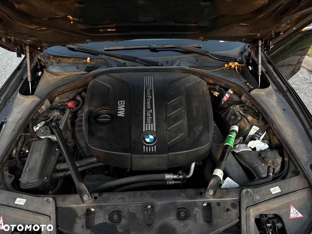 BMW Seria 5 525d xDrive Luxury Line - 18