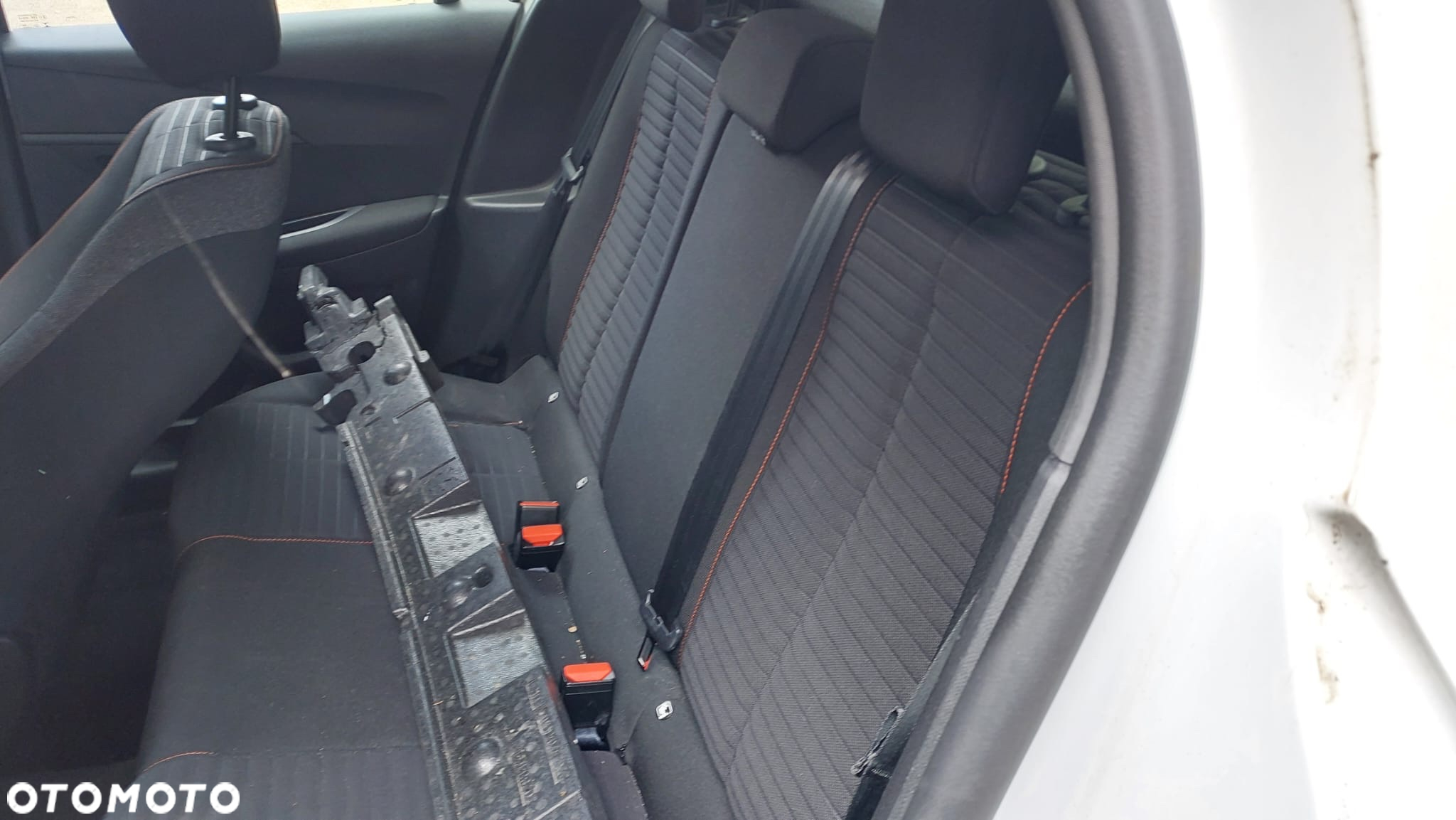 Peugeot 208 1.2 PureTech Active Pack S&S - 13