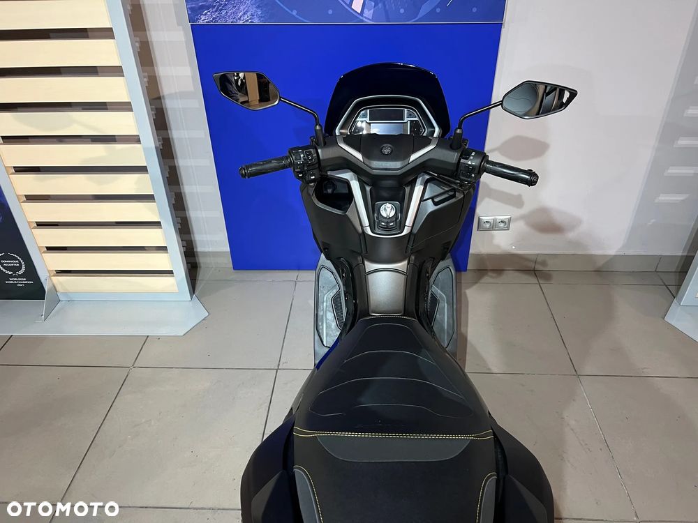Yamaha NMAX - 6