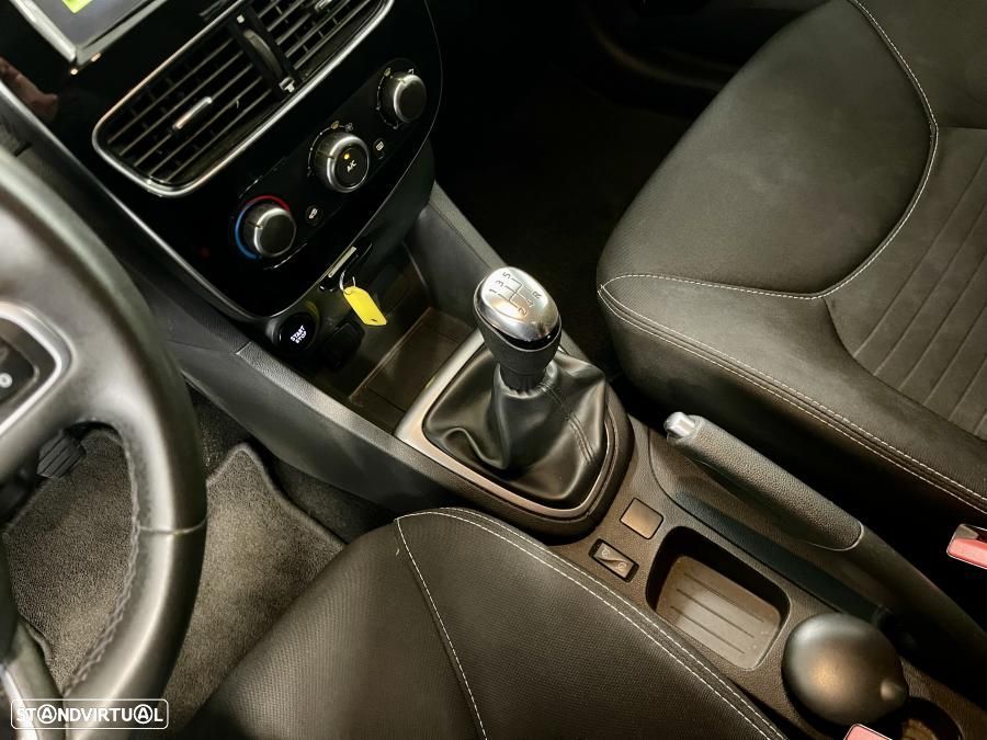 Renault Clio Sport Tourer 0.9 TCe Limited Edition - 11