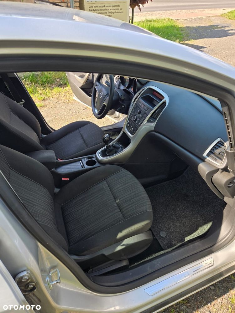 Opel Astra 1.6 - 13