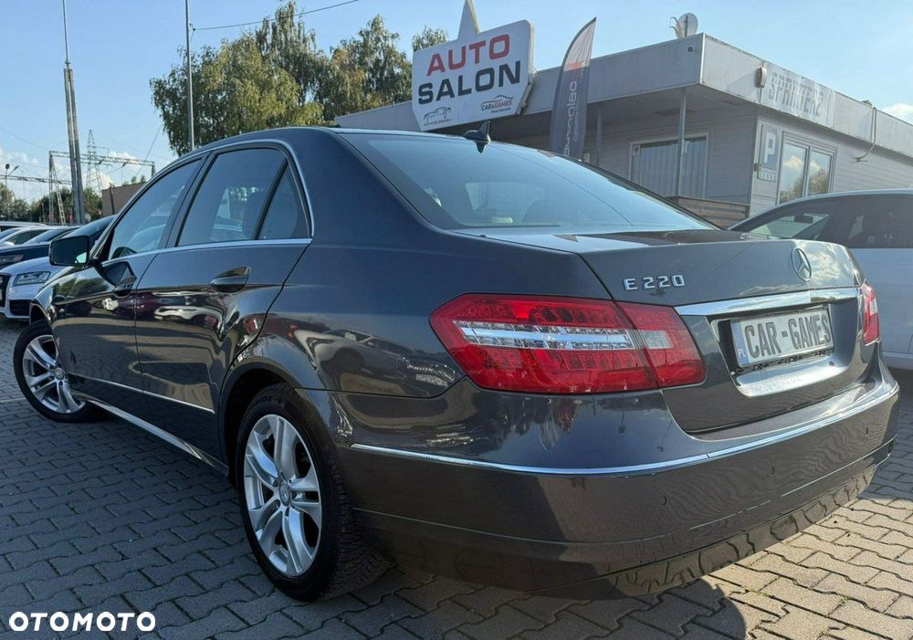 Mercedes-Benz Klasa E 220 T CDI 7G-TRONIC Avantgarde - 3