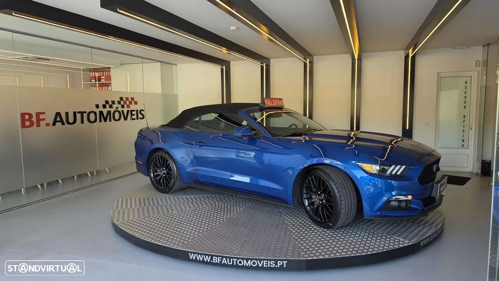 Ford Mustang Cabrio 2.3 Eco Boost - 11