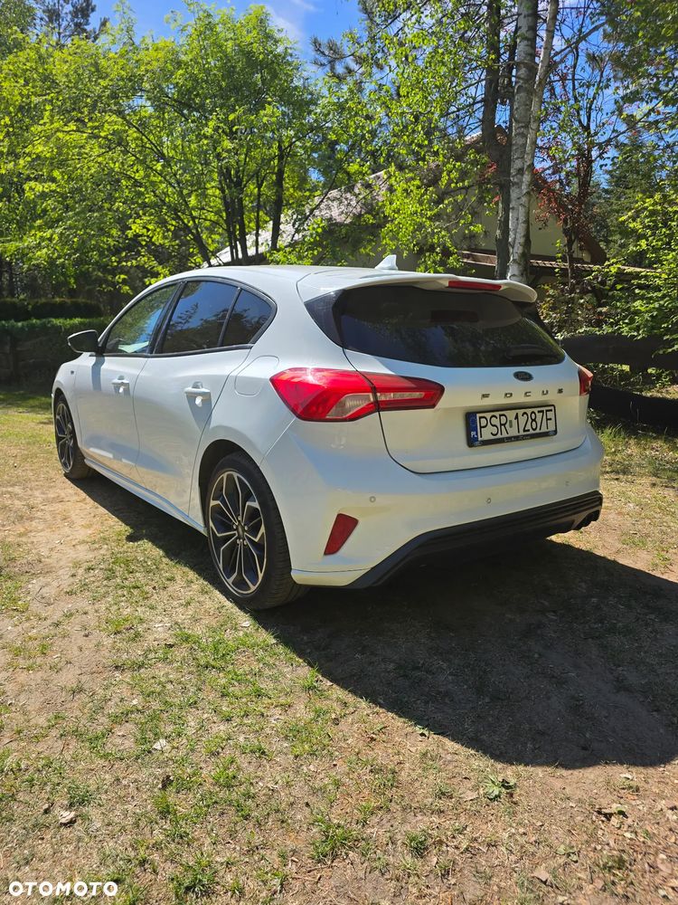 Ford Focus 1.5 EcoBoost ST-Line - 5