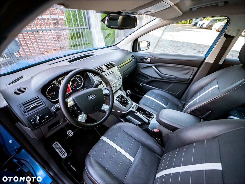 Ford Kuga - 12