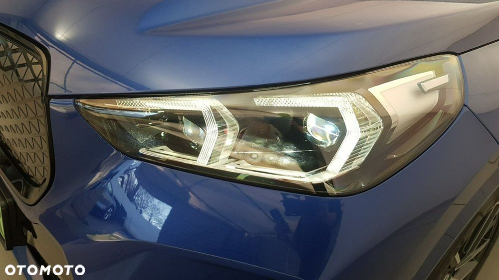 BMW iX1 - 10