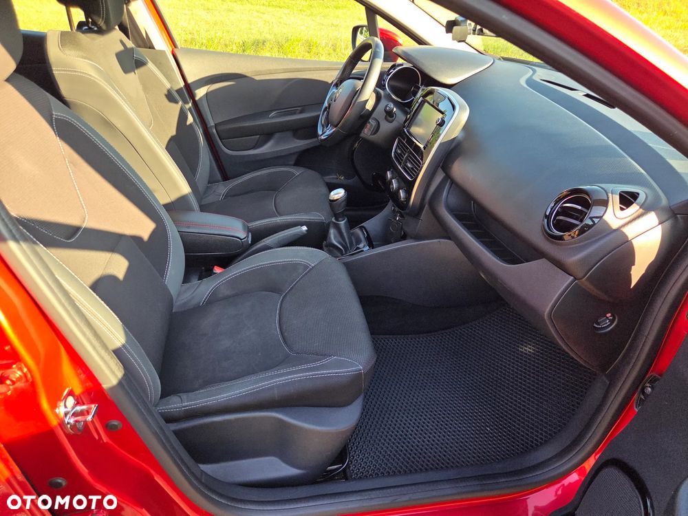 Renault Clio - 15