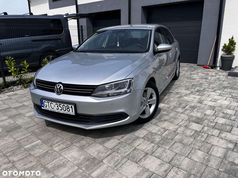 Volkswagen Jetta 1.2 TSI Comfortline - 4