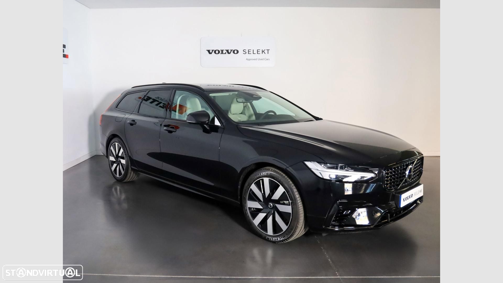 Volvo V90 2.0 T6 PHEV Plus Dark AWD - 1