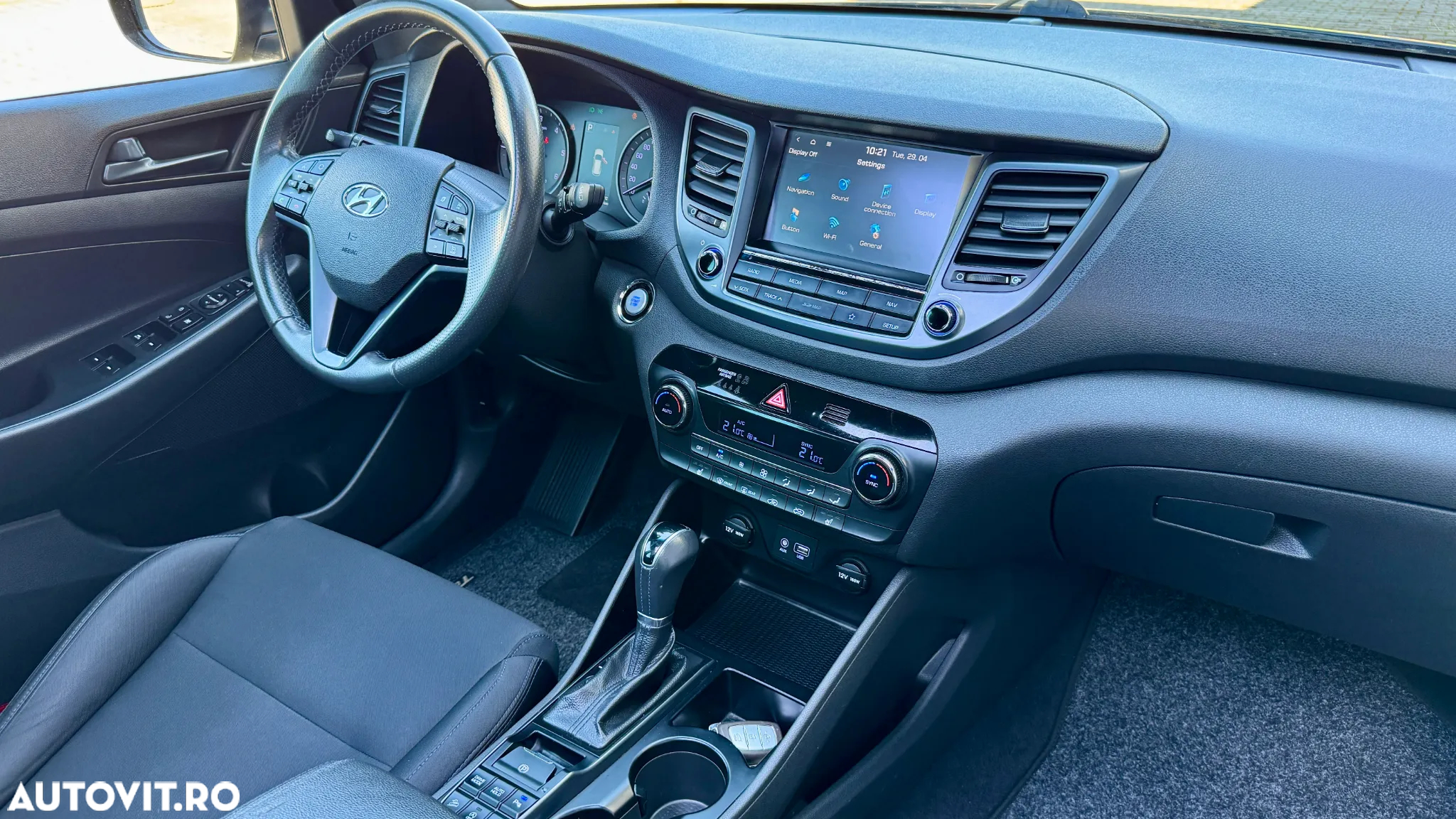 Hyundai Tucson blue 1.7 CRDi 2WD DCT Premium - 6