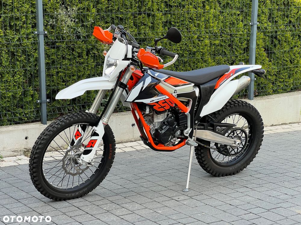 KTM Freeride - 27