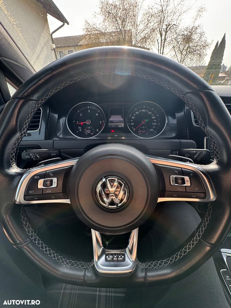 Volkswagen Golf 2.0 TDI DPF BMT DSG GTD - 4