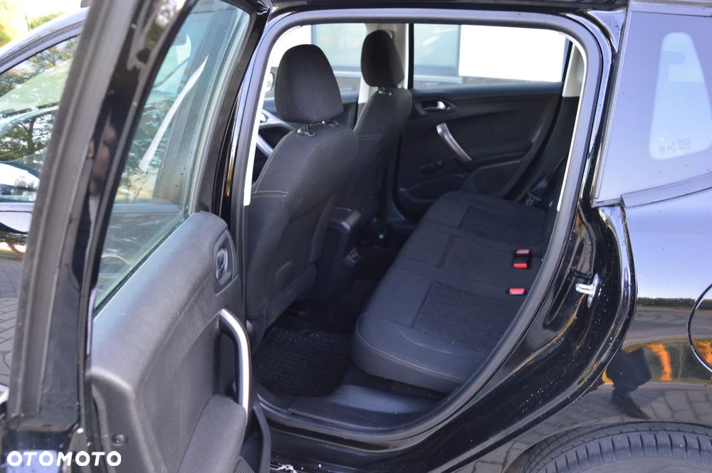 Peugeot 2008 - 25